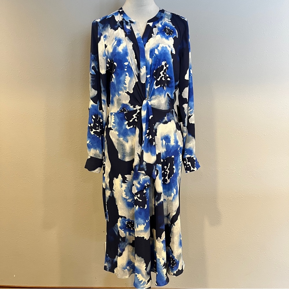 Vera Wang Floral  Long Sleeve Dress‎ in Blue and White size medium